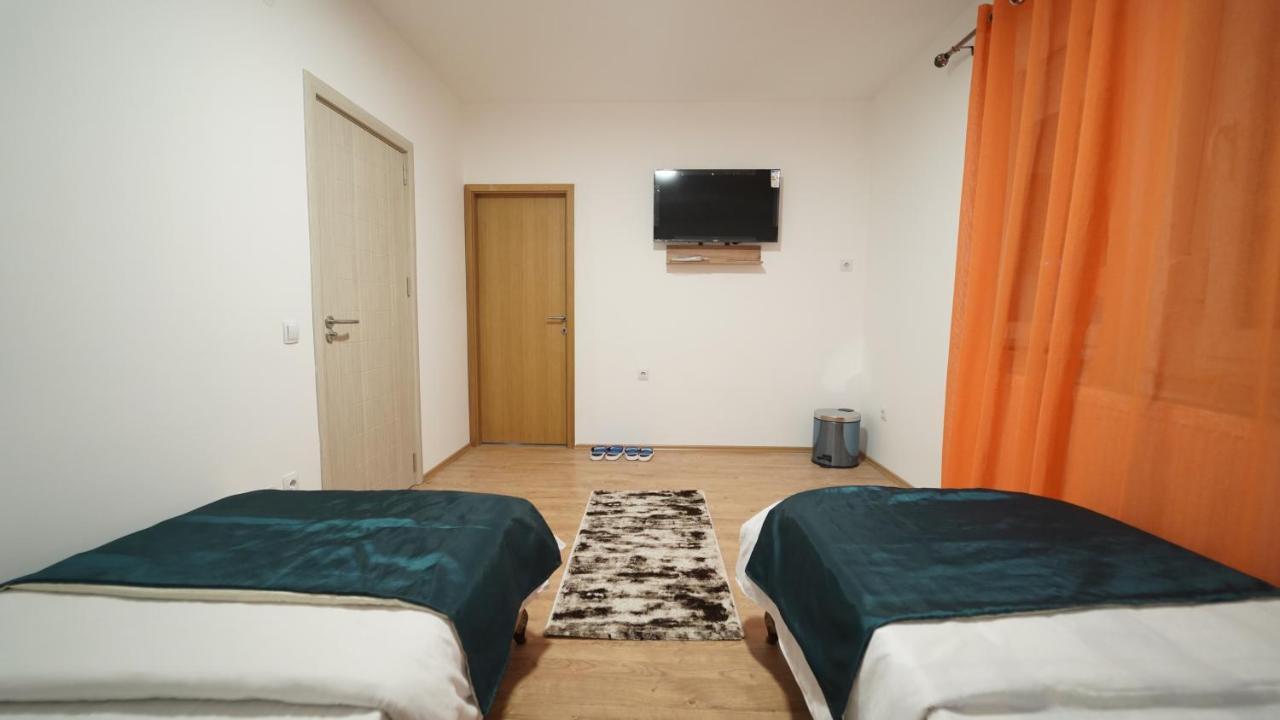 Madigan'S Hotel Kosovo Polje Luaran gambar