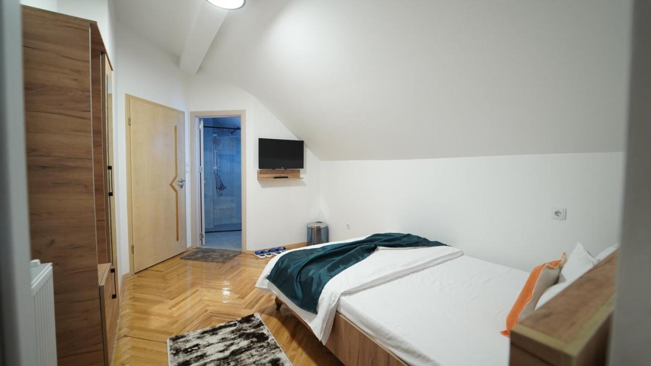 Madigan'S Hotel Kosovo Polje Luaran gambar