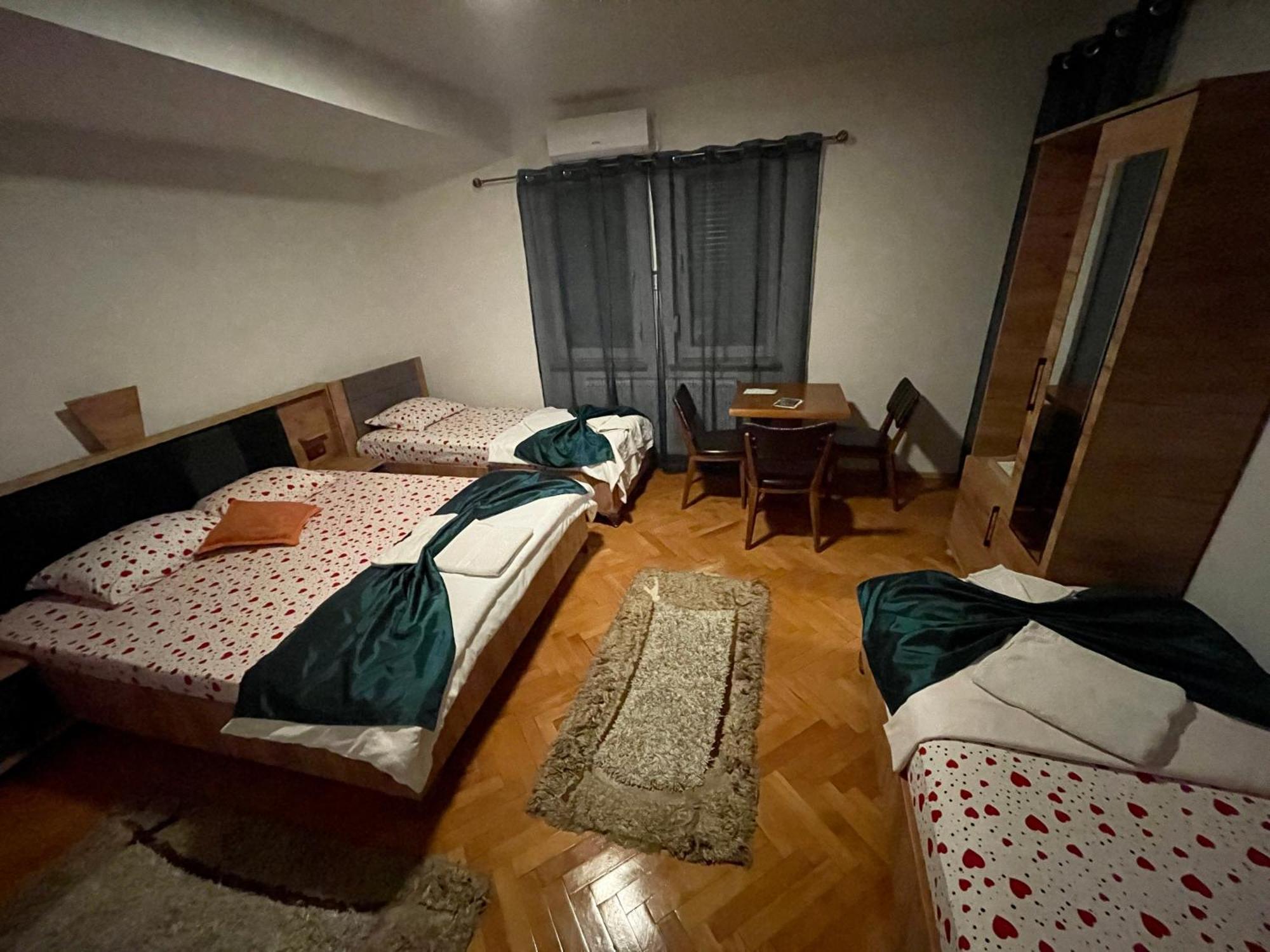 Madigan'S Hotel Kosovo Polje Luaran gambar
