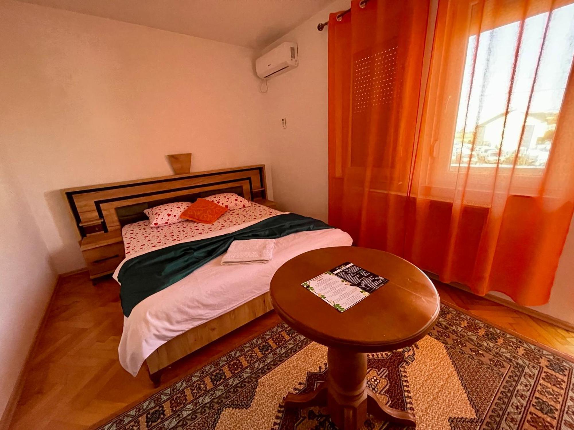 Madigan'S Hotel Kosovo Polje Luaran gambar