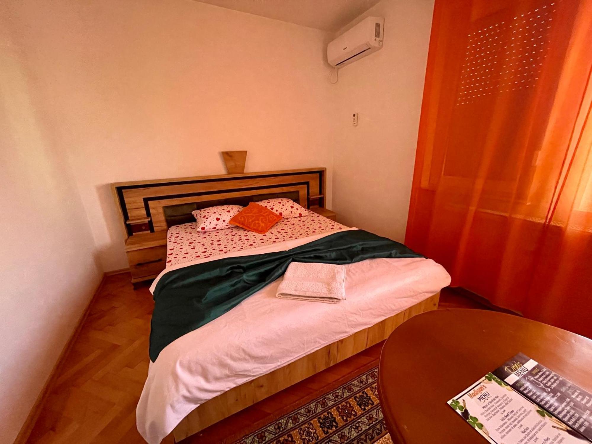Madigan'S Hotel Kosovo Polje Luaran gambar